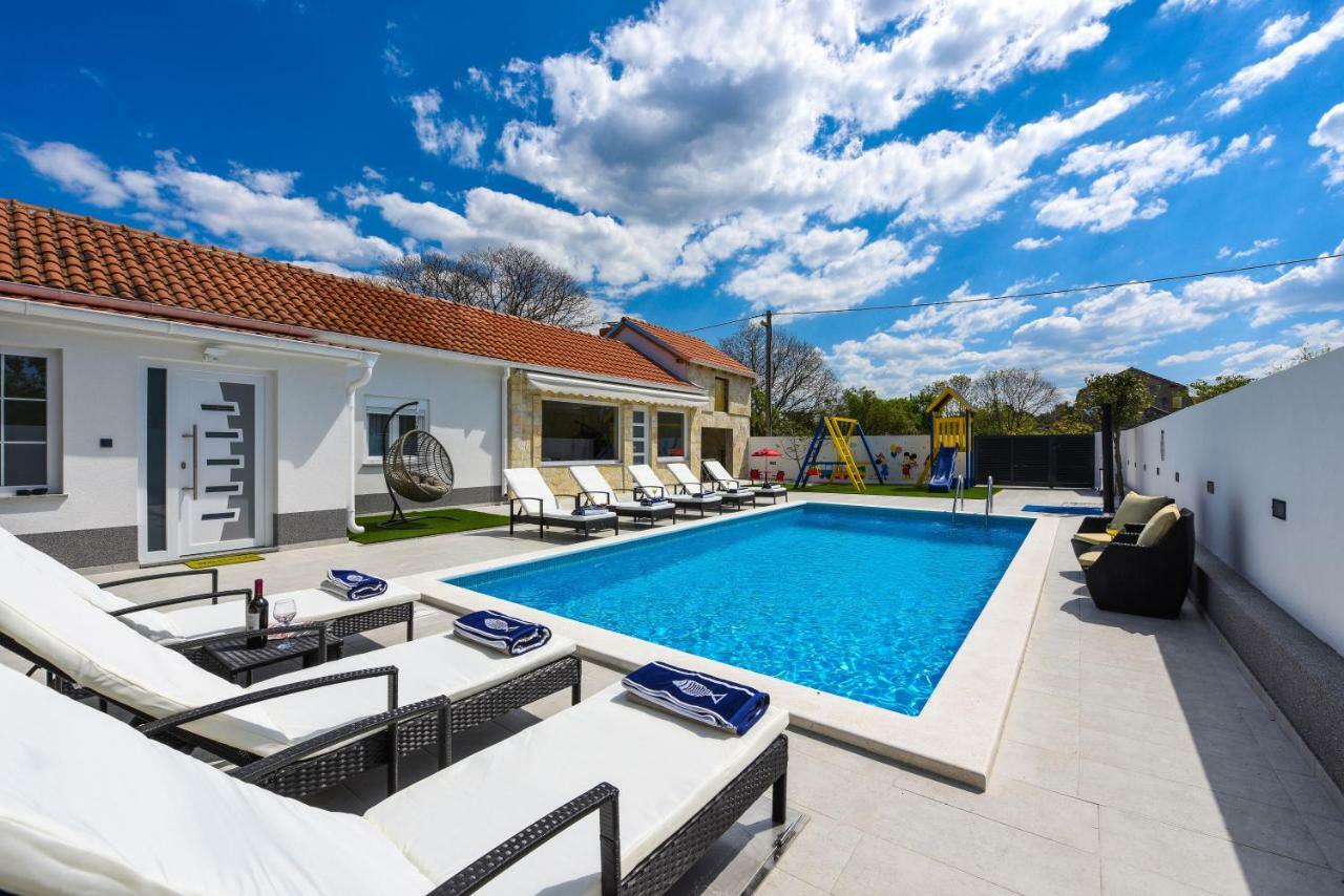 Villa Mare - With Heated Pool Zadar Zewnętrze zdjęcie