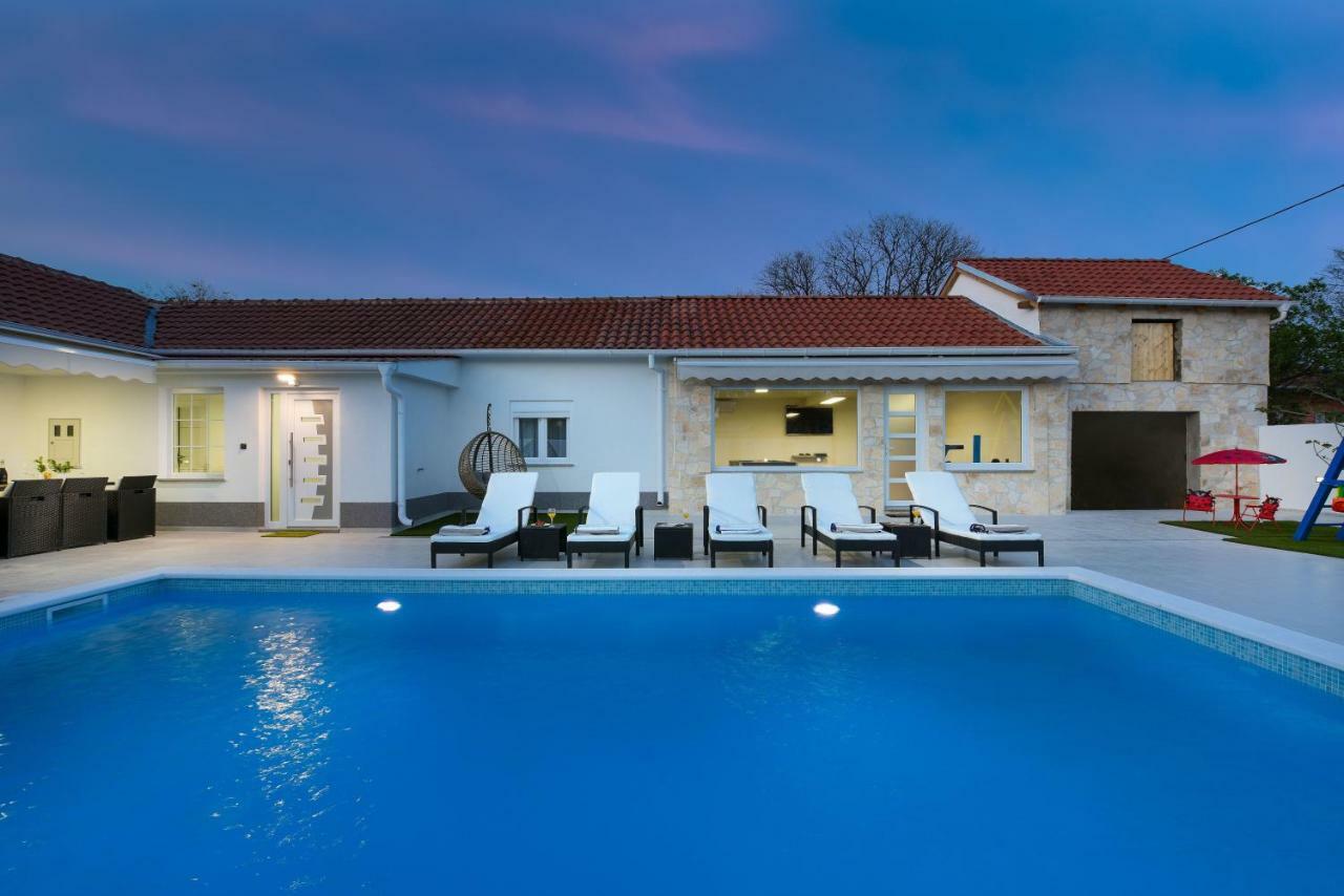 Villa Mare - With Heated Pool Zadar Zewnętrze zdjęcie